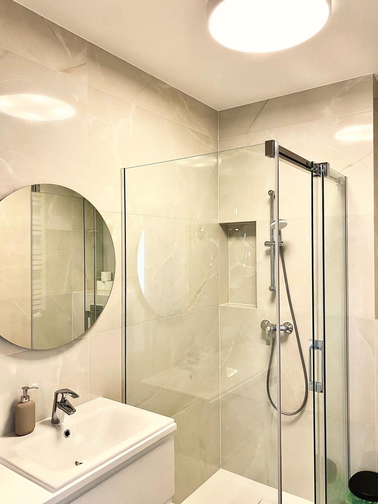 Flatbook Apartment Гданск Екстериор снимка